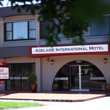 Adelaide International Motel Экстерьер фото
