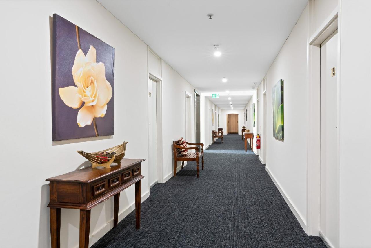 Adelaide International Motel Экстерьер фото