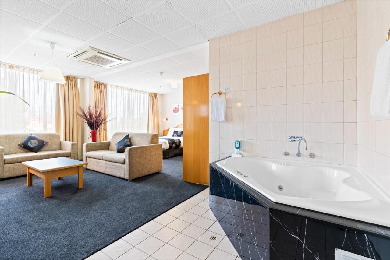 Adelaide International Motel Экстерьер фото