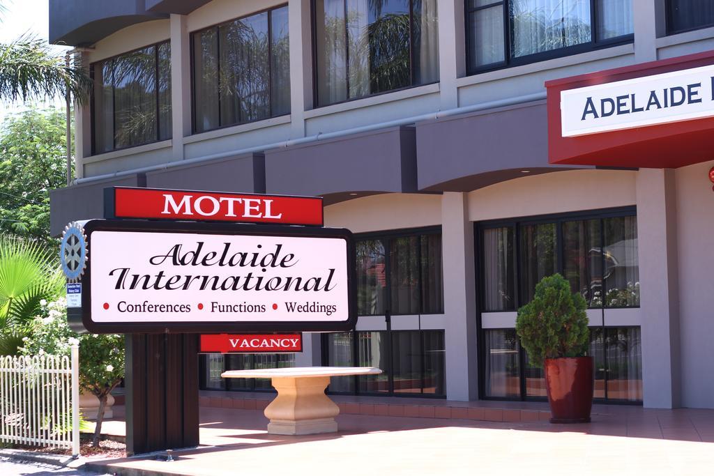 Adelaide International Motel Экстерьер фото