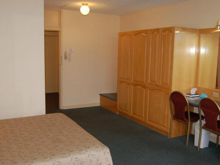 Adelaide International Motel Экстерьер фото