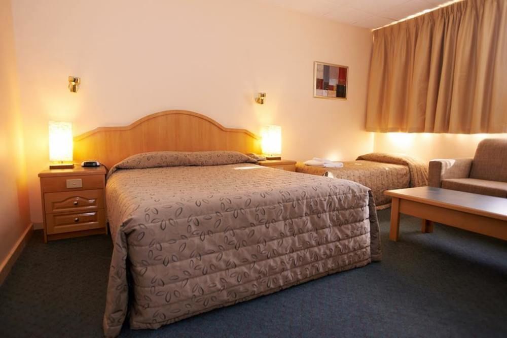 Adelaide International Motel Экстерьер фото