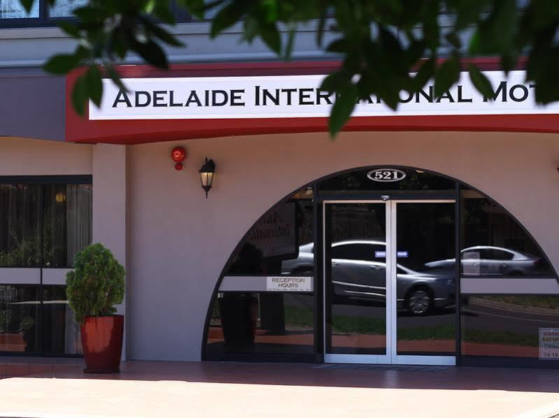 Adelaide International Motel Экстерьер фото